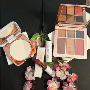 Ever 3 PC Beauty Make-Up Bundle - New